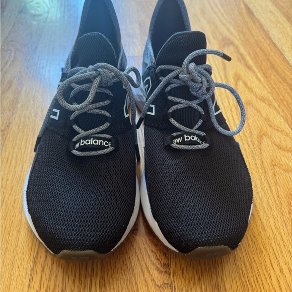 New Balance Black and White Athletic Shoes - Picture 2 of 7